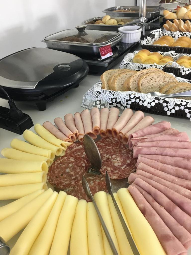Hotel Caicara Bistro E Eventos Ltda Итаперуна Екстериор снимка